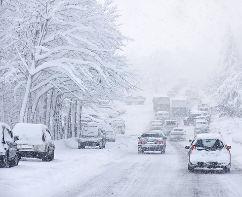 Разрешенную скорость на автомагистралях снизили почти вдвое