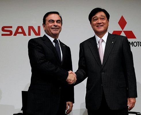 Nissan будет продавать машины Mitsubishi в России