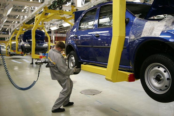 Финт ушами: какие машины будут выпускать на заводах Renault в России