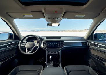 Хорошего должно быть много: тест-драйв VW Teramont против Mazda CX−9