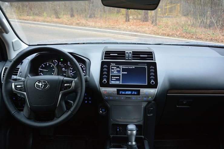 Без «топа» и «допа»: подбираем оптимальную комплектацию Toyota Land Cruiser Prado