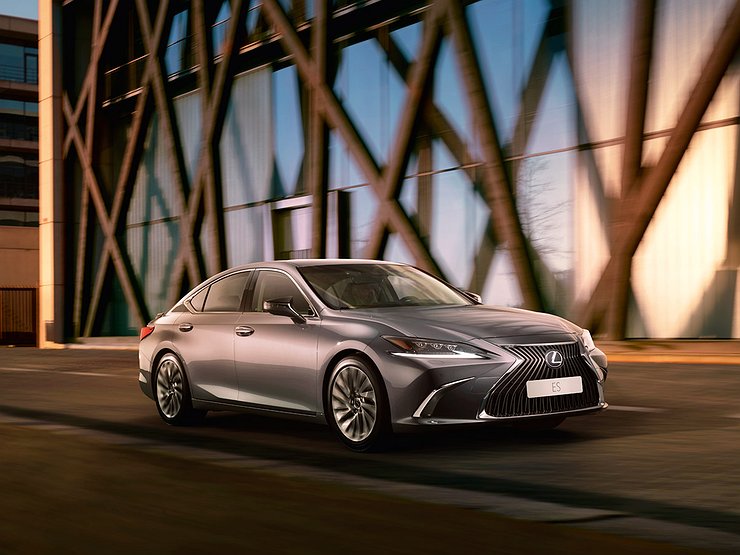 В России стартовали продажи нового поколения Lexus IS В России стартовали продажи нового поколения Lexus IS