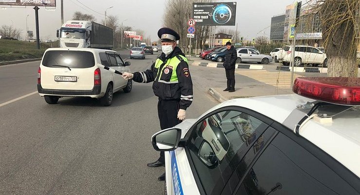 Полиции разрешили штрафовать всех московских автовладельцев за нарушения самоизоляции