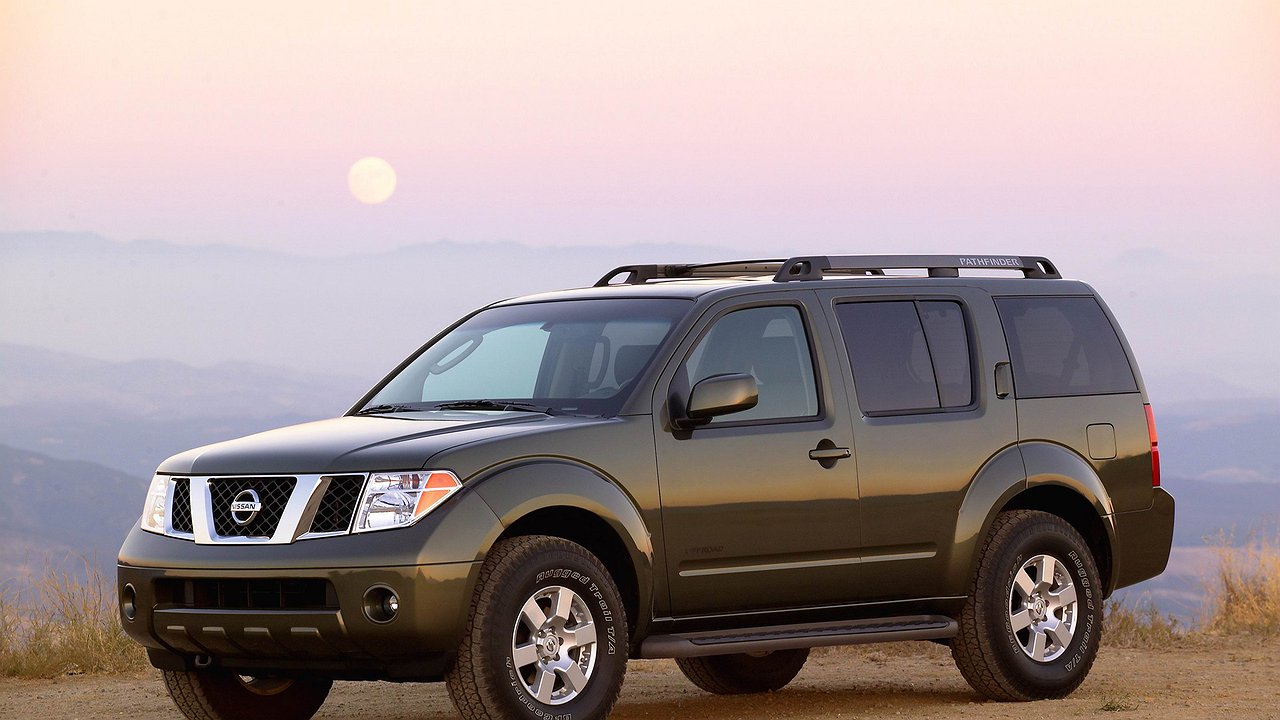 замена шаровой опоры на заднем нижнем рычаге Ремонт подвески (ходовой) Nissan Navara