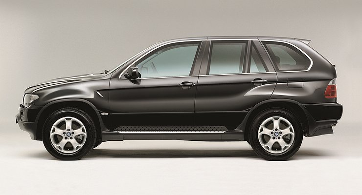 В Туле продали 15-летний BMW X5 за 48 000 000 рублей