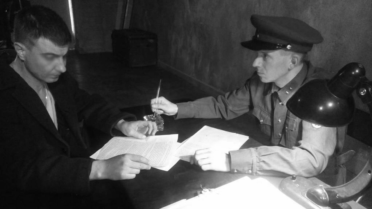 Веду дела. Следователь НКВД 1930. Кабинет следователя НКВД. Следователь НКВД на допросе.