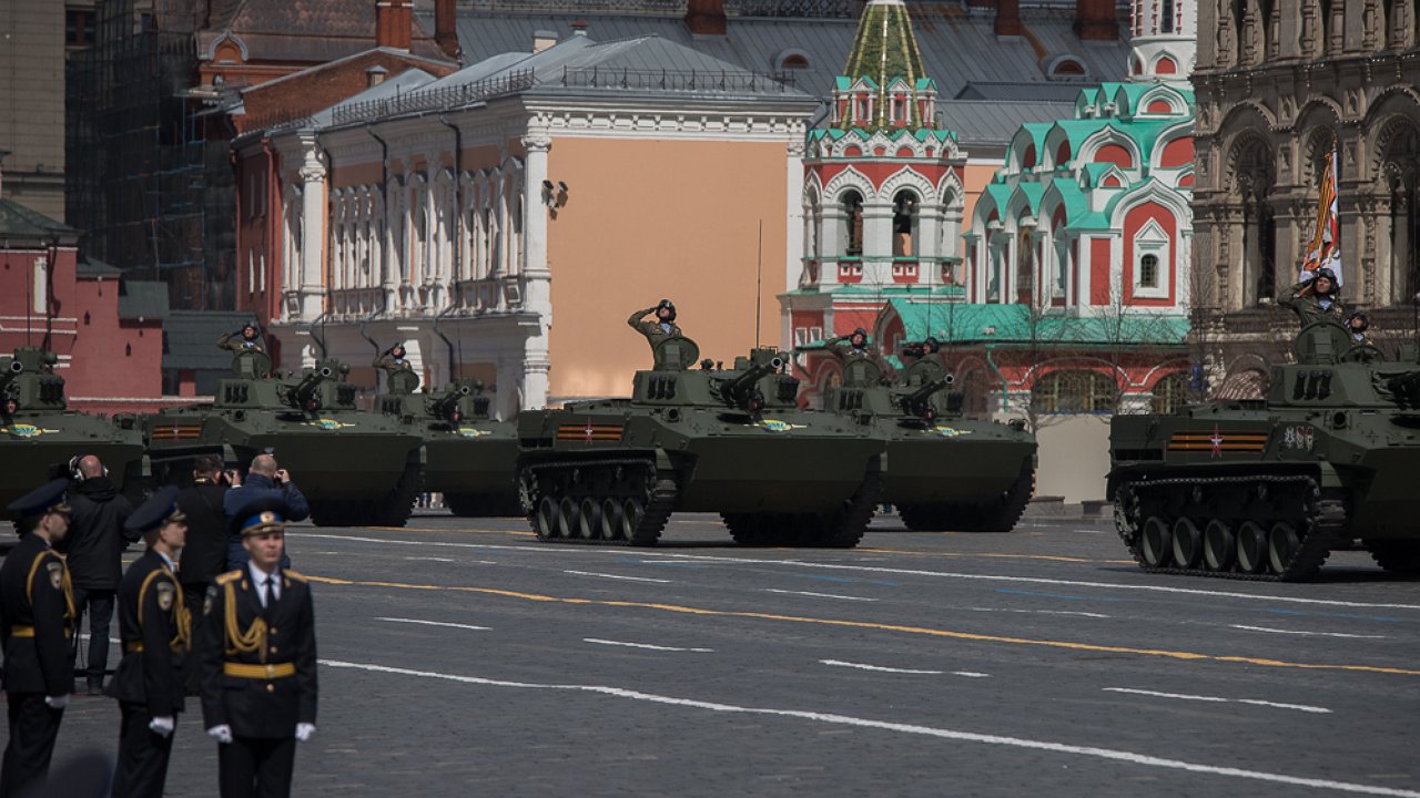 парад 9 мая 2023. парад победы 2022 чита. военный парад на красной площади в москве 2022. парад день победы 2022 москва. парад 9 мая.