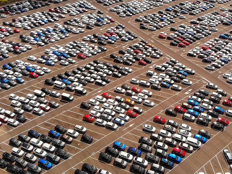 К концу 2022 года российский авторынок рухнет на 50% - Автомобили - АвтоВзгляд