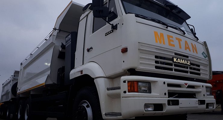 KamAZ showed a mysterious long wheelbase truck