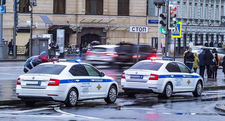 Traffic police patrols may cause accidents on the roads