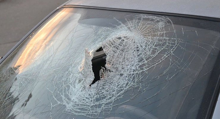Choosing a new windscreen: small nuances and big difficulties
