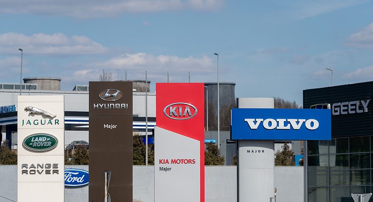Why in the summer there is a rare opportunity to buy a car cheaper?