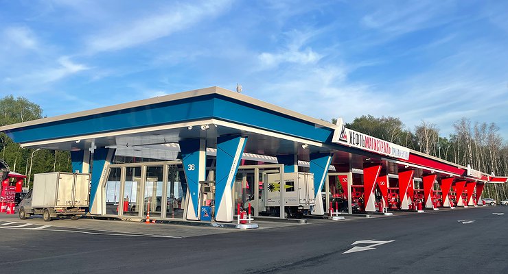 40 Columns: Russia’s Largest Gas Station Opened in the Moscow Region