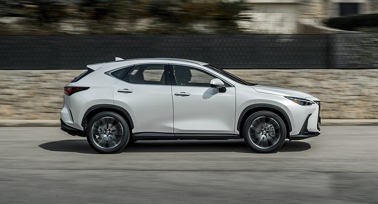 The new Lexus NX crossovers were poorly welded bodies