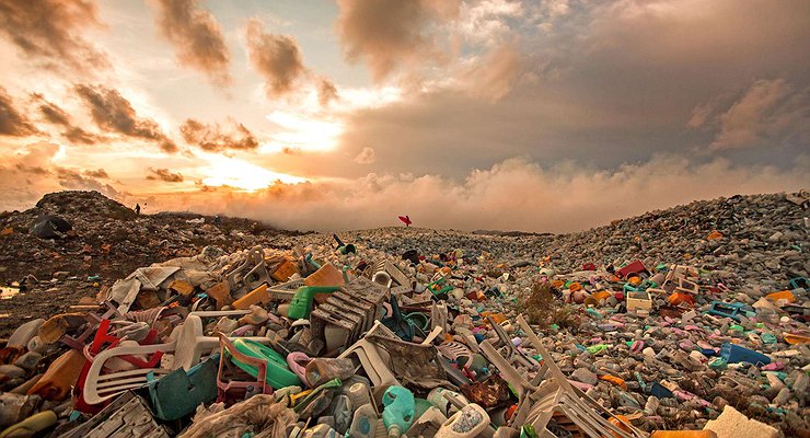 Dump apocalypse: Russian megacities turn into garbage dumps due to lack of garbage trucks