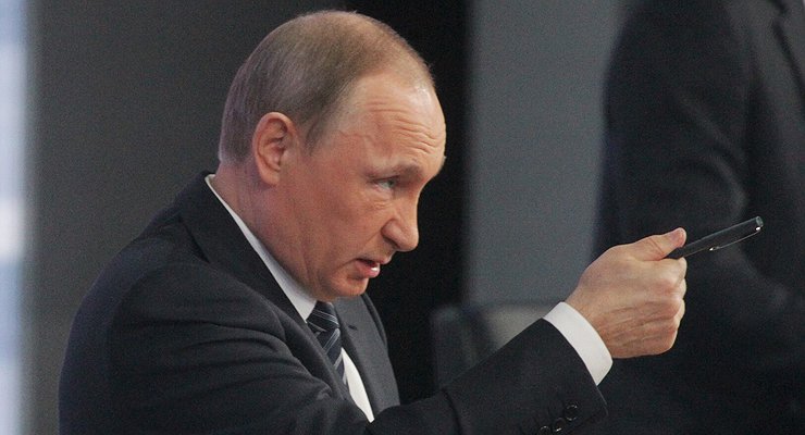 Vladimir Putin gave instructions on road construction development