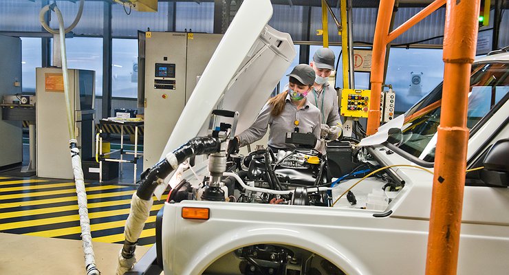 Why AVTOVAZ starts with total Russianification