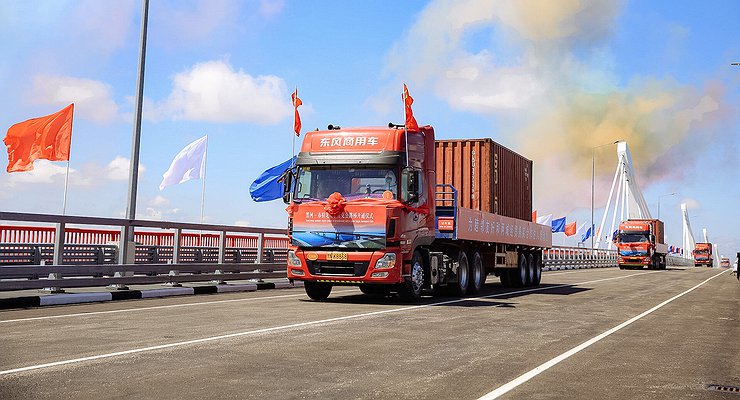 A road appeared in Russia, the ride will cost 8,700 rubles
