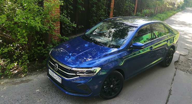 Small liftback of a large Passat: test drive Volkswagen Polo Exclusive