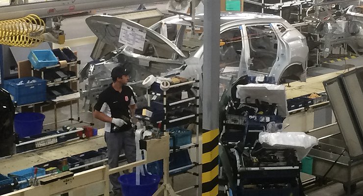 Why the collapse of the Russian car market is postponed?