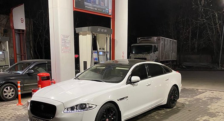 Petrol prices in Russia continue to fall beyond car owners