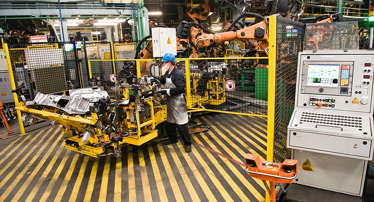 Vladimir Putin gets order to launch car factories as soon as possible