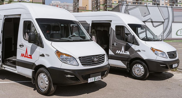 Instead of Gazelle and Transit: a very small MAZ arrived in Russia