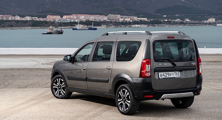 AvtoVAZ is preparing to produce LADA Largus .  to resume