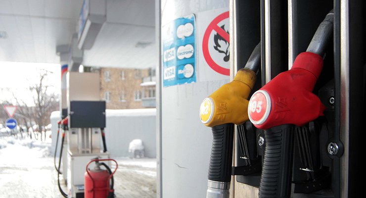 Why is gasoline cheaper in Russia, but diesel is not?