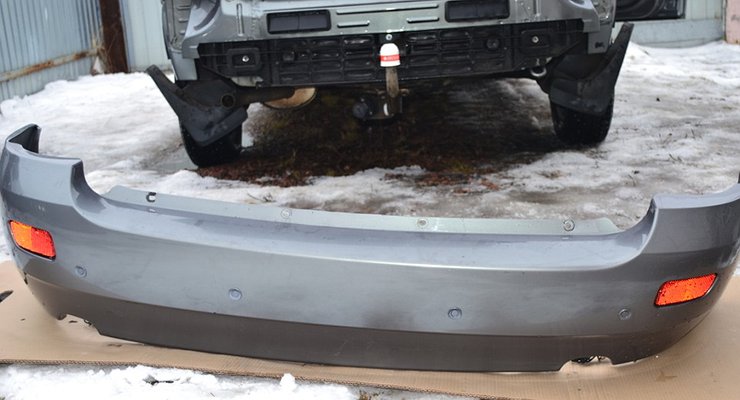 How a working parking sensor tempts a driver into an accident