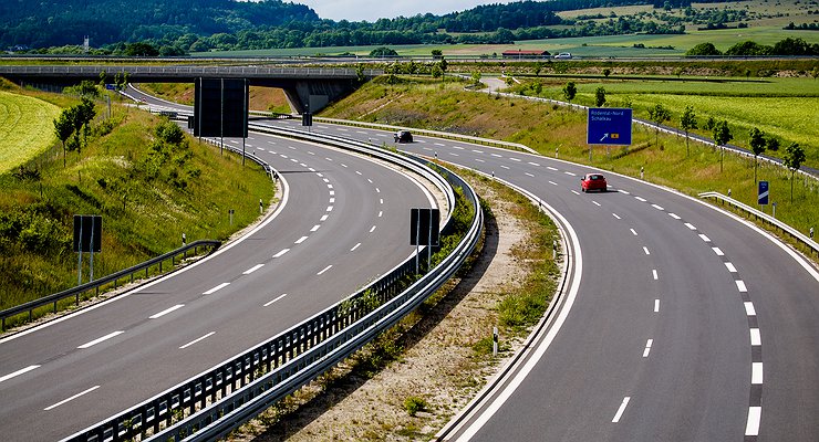 Kaliningrad governor proposed to build a “special line” through Lithuania