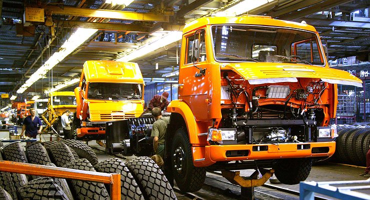 “Moskvich” against “Oka”: a deputy general manager for passenger cars appeared at the KamAZ plant