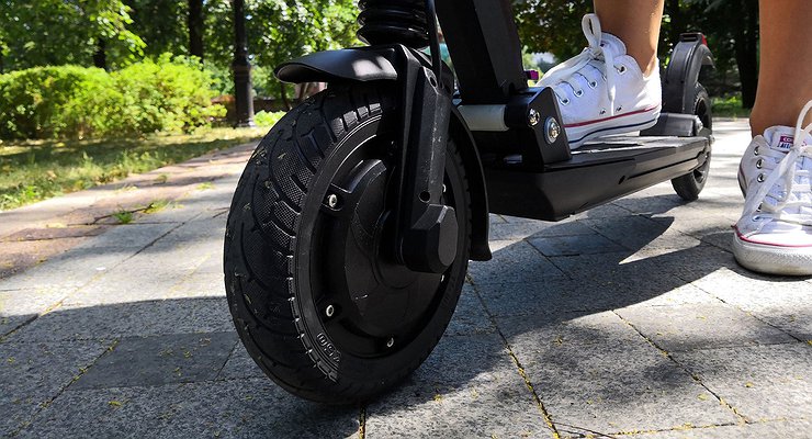 Riding a scooter: Russian schoolchildren may have a new subject