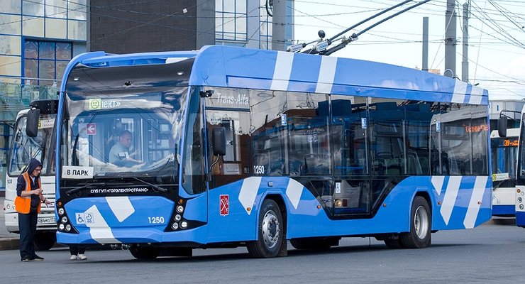 “Transparent” trolleybuses with glass sides appeared in St. Petersburg