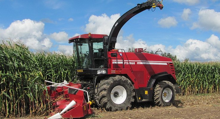 Cooler than Liebherr: the first biturbo engine for tractors was made in Russia