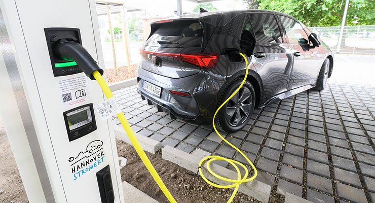 Expert forecasts: how soon electric vehicles will replace ICE cars from Russia