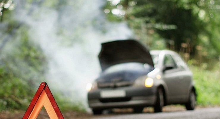 How can a car catch fire in the heat with splinters on the windows and food in the cabin?