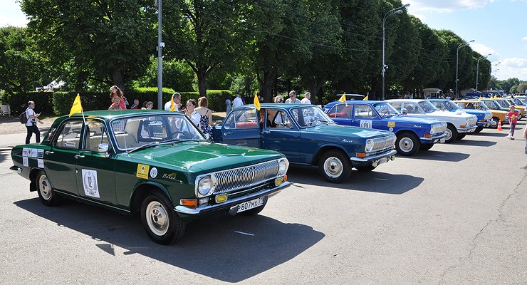 How Soviet Zhiguli and Volga compete with foreign cars