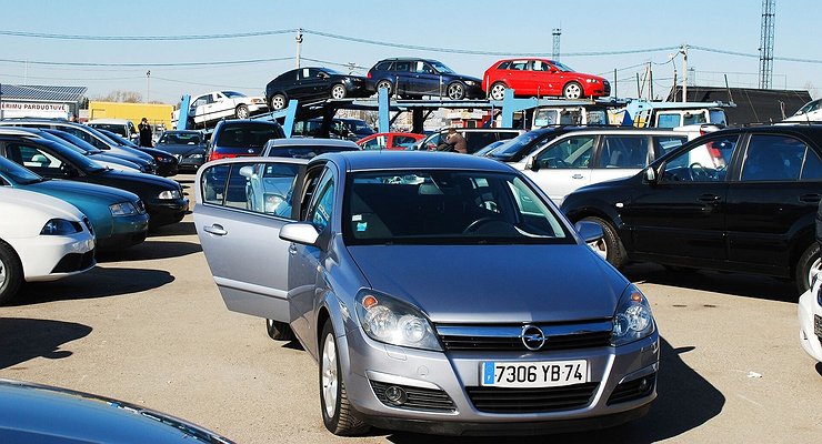 Why a flood of used foreign cars from Europe will soon be pouring into Russia