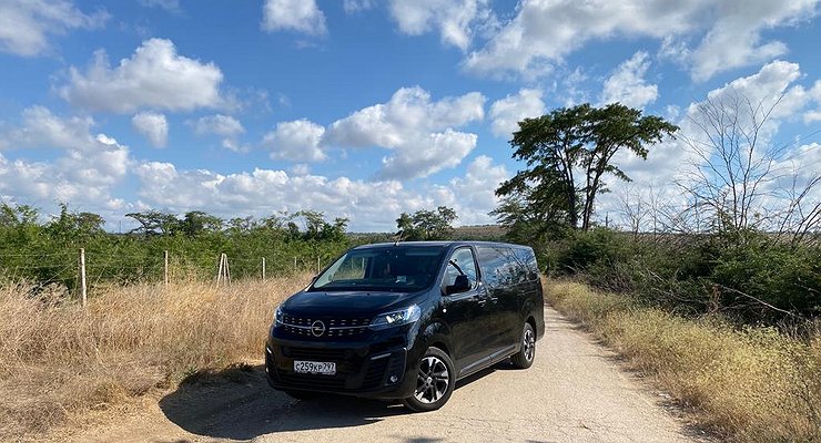 Life is high with Opel Zafira Life: test drive of the renewed “kraal”