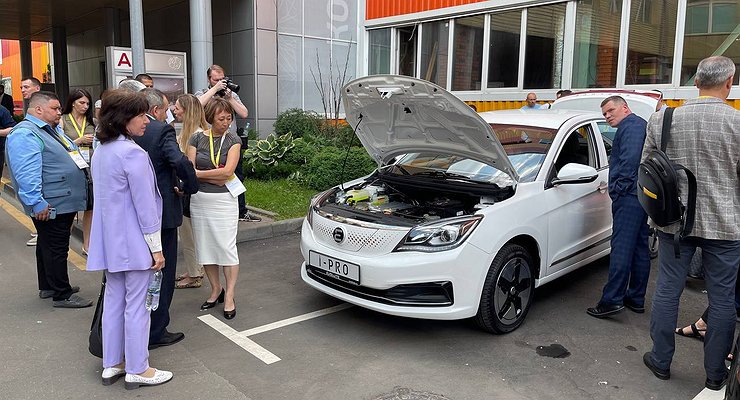 The new Russian brand Evolute presented its first model