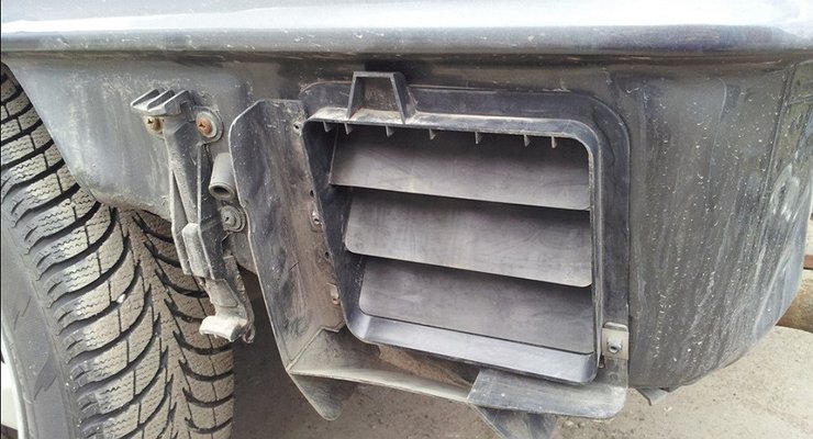 What are the “gills” under the rear bumpers of most cars for?