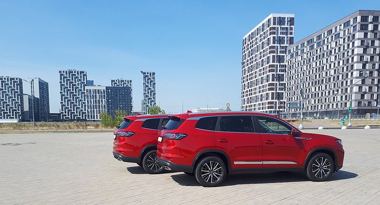 Chery presents two new sedans in Russia