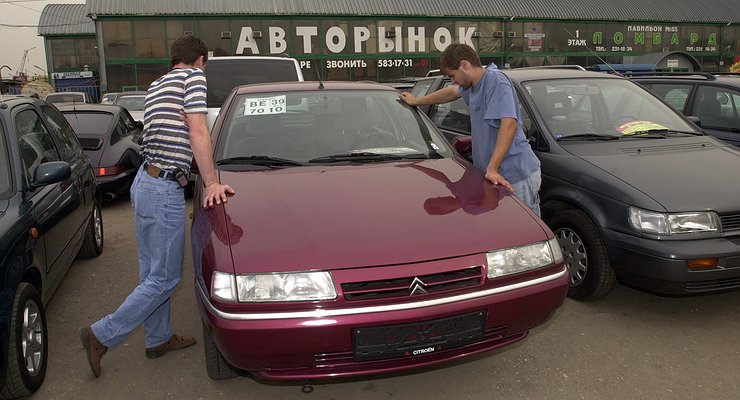 Undefeated, but gutted: Resellers massively “undress” cars before resale