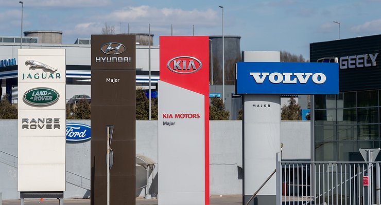 The Russian car market “dropped” by 62% in August