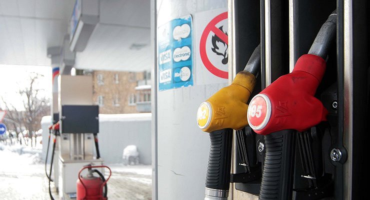 Gas station prices shot up, but not for everyone