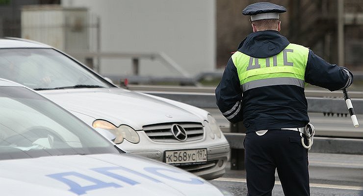 True or False: Traffic Police began to “woo” drivers who had been mobilized