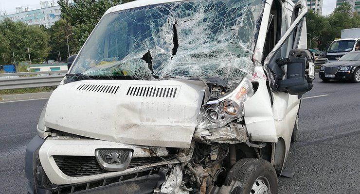 The collapse of the domestic car market – a declaration of defeat or anticipation of victory