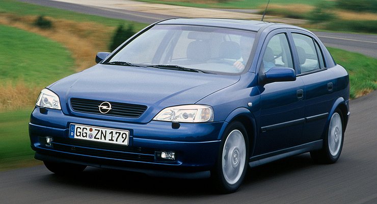 Strong old man with low power: choose Opel Astra G with mileage