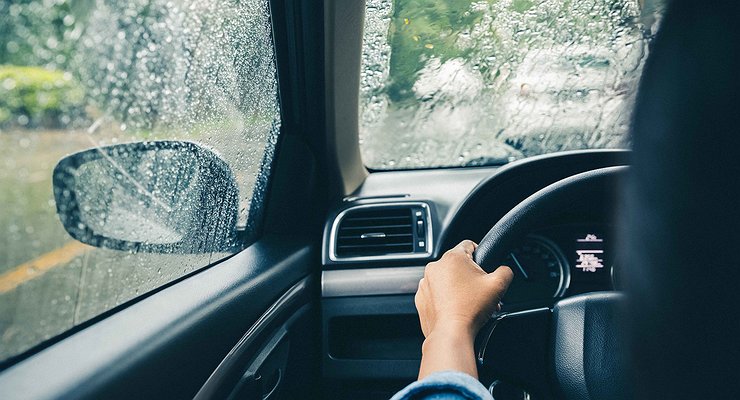 How to protect the side windows of a car from water flows from the windshield?